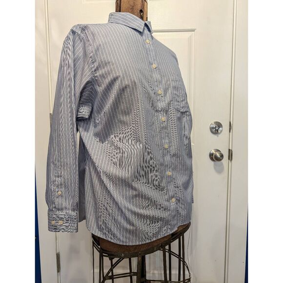 Duluth Trading Wrinklefighter Button-Down Shirt Women's 1X Blue White Pinstripe - Picture 4 of 16